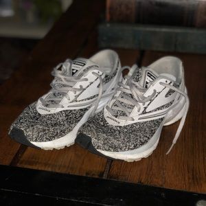 Brooks shoes